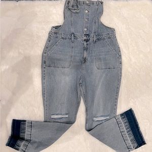 NWT - Women’s denim flared leg overalls